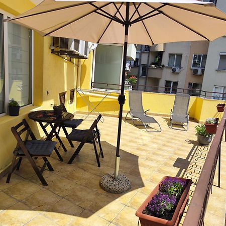 Art Apartment Kiril And Metodi Square Burgas Extérieur photo