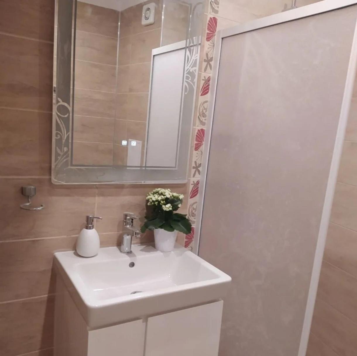 Art Apartment Kiril And Metodi Square Burgas Extérieur photo