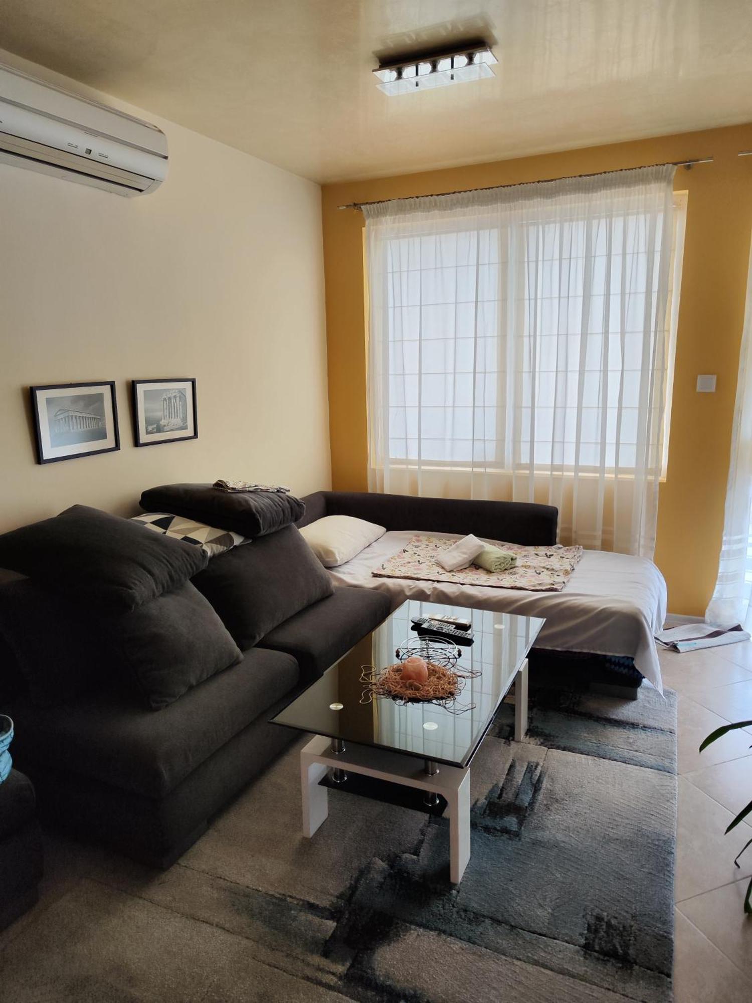 Art Apartment Kiril And Metodi Square Burgas Extérieur photo