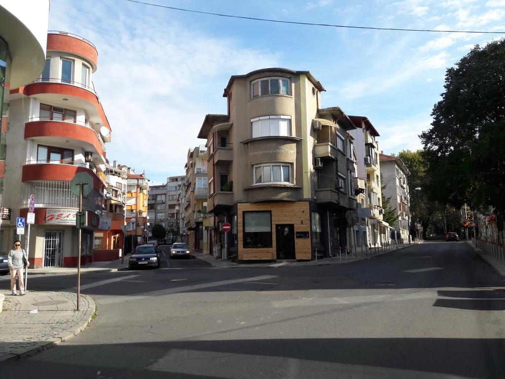 Art Apartment Kiril And Metodi Square Burgas Extérieur photo
